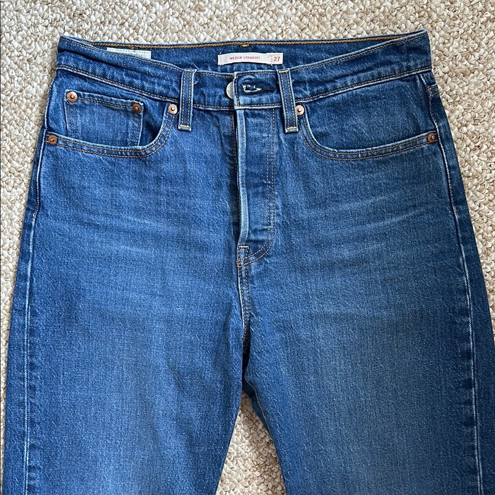 Levi's Blue Wedgie Straight Leg Jeans Classic Style Size 27 EUC